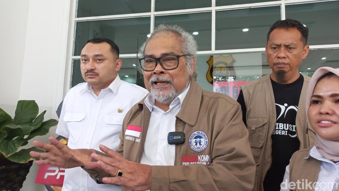 Ketua Komnas PA Arist Merdeka Sirait usai audiensi dengan Kapolda Jambi terkait kasus SFA.