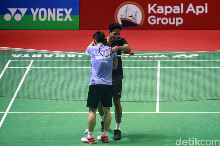 Ekspresi Chico Usai Tersingkir di Babak Pertama Indonesia Open 2023 Chico Aura Dwi Wardoyo tersingkir di babak pertama Indonesia Open 2023. Juara Malaysia Masters 2022 disingkirkan Loh Kean Yew (Singapura).