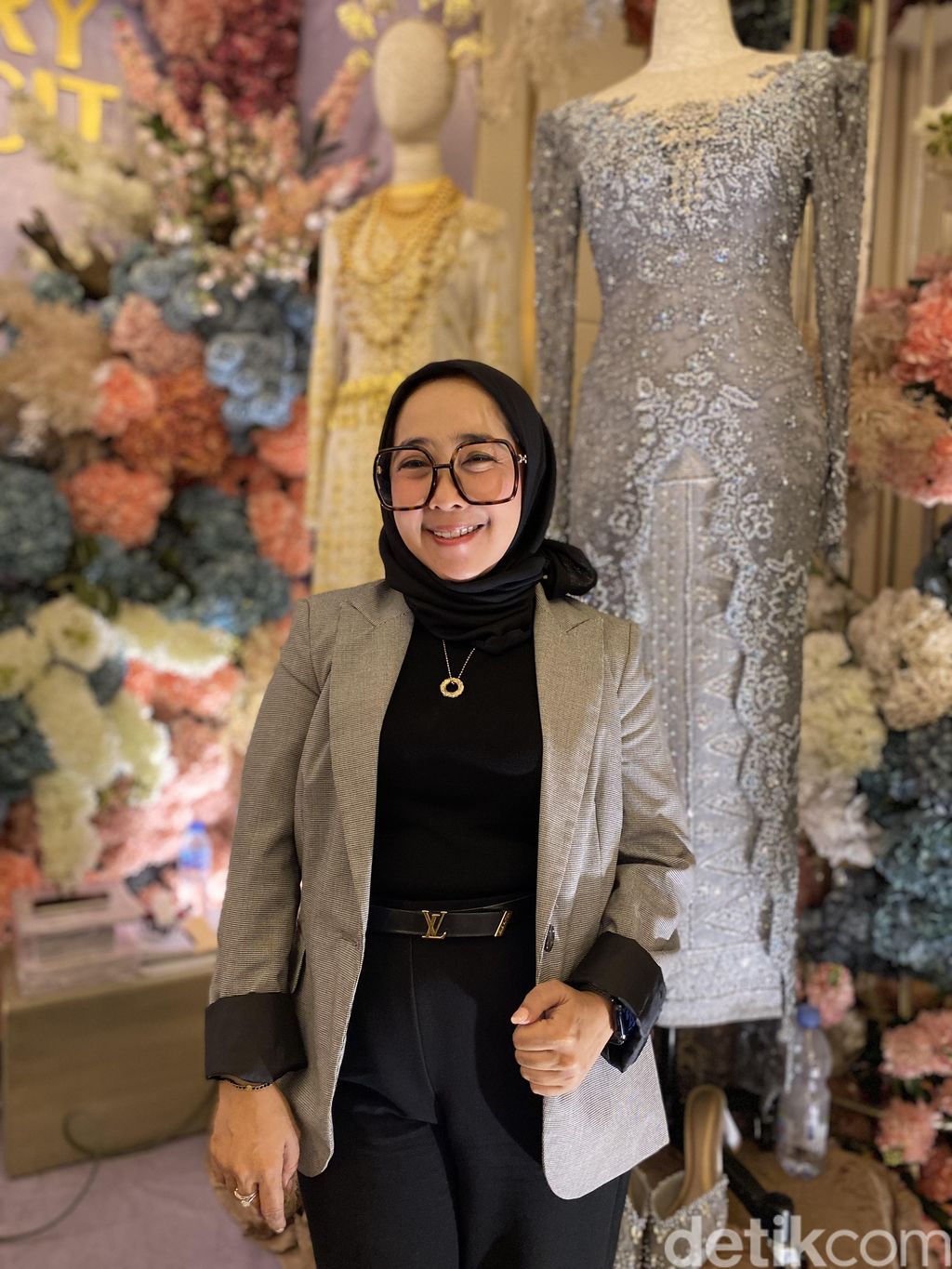 Ernia Aprilia Pendiri Redberry Wedding