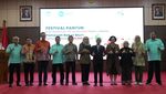 Festival Pantun UNJ Pecahkan Rekor MURI