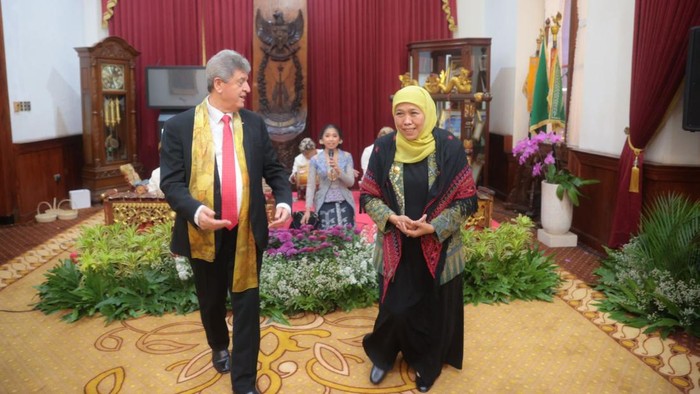 Gubernur Khofifah bertemu Dubes Palestina untuk Indonesia