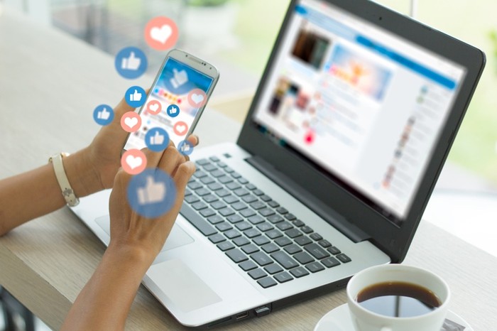 Ilustrasi Social Media Marketing