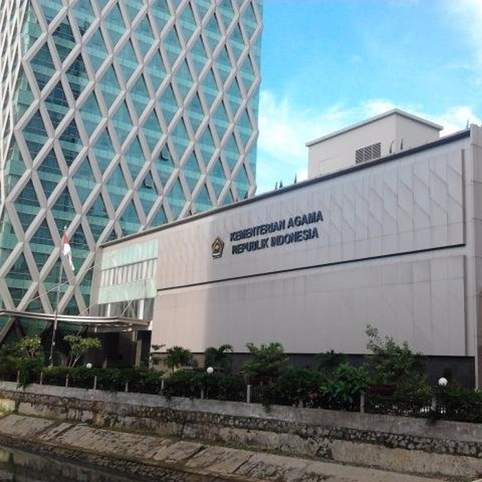 Sidang isbat Idul Adha 2023 akan digelar oleh Kementerian Agama RI. Masyarakat bisa menyaksikan kegiatan ini melalui link streaming sidang isbat Idul Adha 2023!