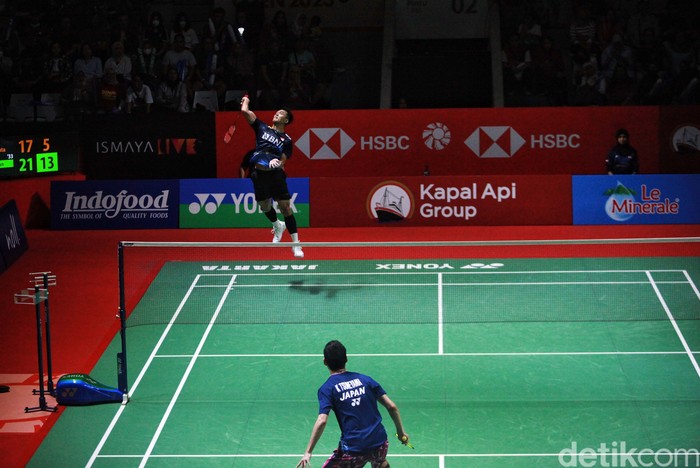 Jojo Melaju ke 16 Besar Indonesia Open 2023 Jonatan Christie berhasil ke babak 16 besar Indonesia Open 2023, Rabu (14/6). Jojo melaju usai mendepak wakil Jepang, Kanta Tsuneyama.