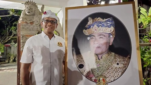 Ketua Panitia kegiatan karya Pelebon, Anak Agung Ngurah Gede Dharmayuda (46) ketika ditemui pada Rabu (14/6/2023) di Puri Agung Denpasar, Jalan Veteran No.62 Denpasar, Bali. (Ni Made Lastri Karsiani Putri-detikBali)