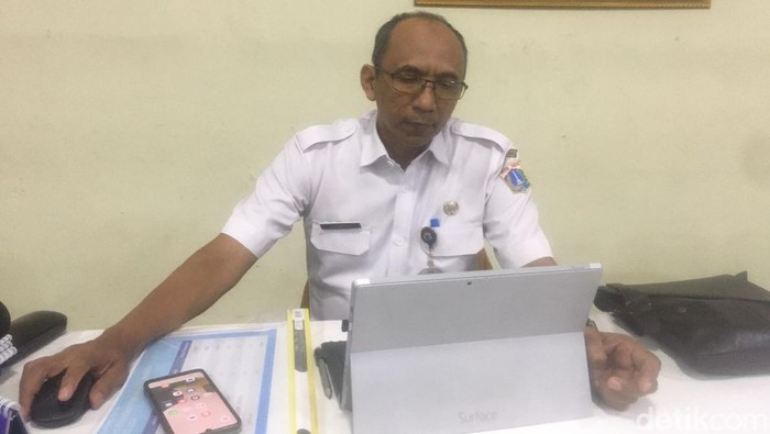 Ketua Pelaksana PPDB dari Suku Dinas Pendidikan Wilayah 2 Jakarta Selatan, Sarwoko. (Fariz/detikcom)