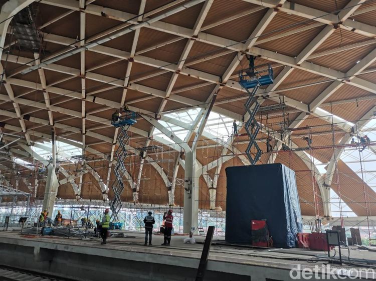 Pembangunan Stasiun Halim Dikebut Jelang Operasi Kereta Cepat