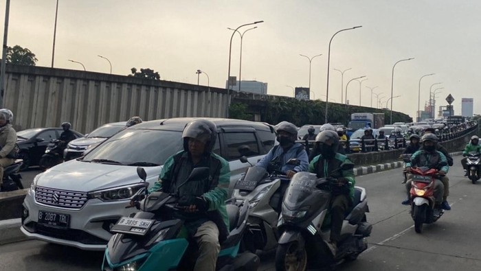 Macet di Jalan TB Simatupang (Devi-detikcom)