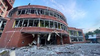 Andriy Kovalov, juru bicara Staf Umum Ukraina, mengatakan pasukan Rusia telah meningkatkan serangan rudal dan udara ke Ukraina. Itu terjadi saat Kyiv bergerak maju dengan tahap awal serangan balasan. State Emergency Service of Ukraine/REUTERS  