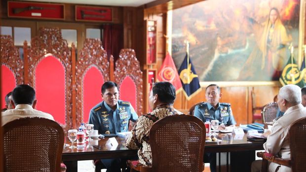 Menhan Prabowo dan KSAL Laksamana Muhammad Ali di Kemhan
