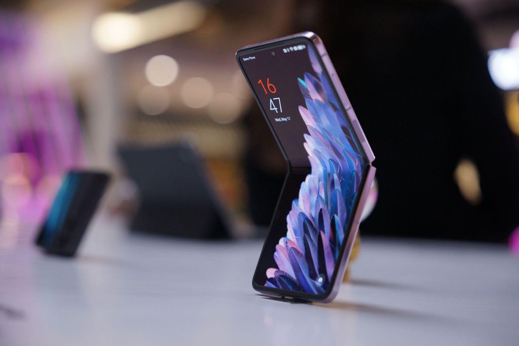 OPPO FIND N2 FLIP