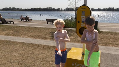 Cegah Kanker Kulit, Pantai di Belanda Sediakan Mesin Sun Screen Gratis
