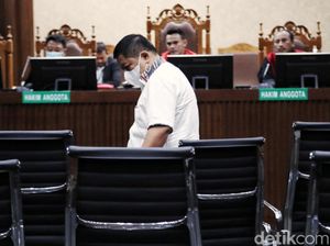 Rijatono Lakka Penyuap Lukas Enembe Divonis 5 Tahun Bui