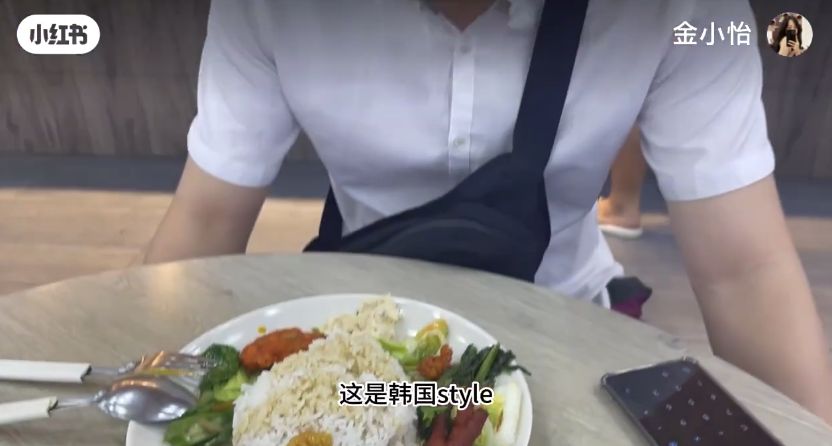 Pertama Kali Cicip Nasi Rames, Orang Korea Ini Ambil 12 Lauk