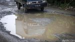 Potret Jalan Rusak Parah di Kabupaten Bogor