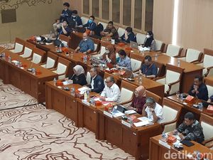 Bahas Sanksi Distribusi BBM Subsidi-LPG 3 Kg, DPR Panggil Dirjen Migas