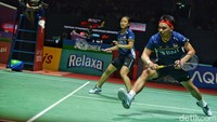Rinov/Mentari bertanding di babak 32 besar Indonesia Open 2023 yang berlangsung di Istora GBK, Rabu (14/6/2023).  