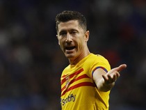 Xavi Komentari Mandulnya Robert Lewandowski