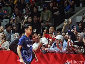 Semringah Anthony Ginting Menyapa Penonton