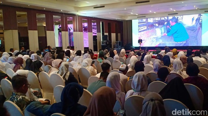 Siswa SMA/SMK di Jambi ikut peluncuran kurikulum muatan lokal lahan gambut dan mangrove. (Ferdi Almunanda/detikSumbagsel)