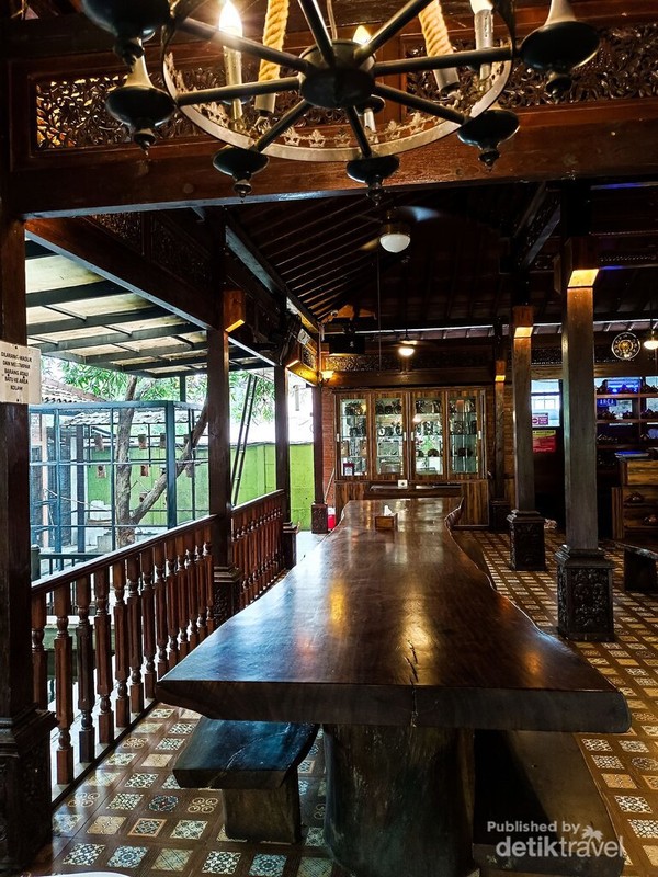 Resto Thailand Di Jogja suasana interior
