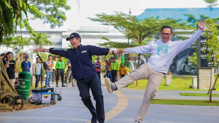 Wali Kota Bogor Bima Arya (kiri) dan Wakil Wali Kota Bogor Dedie A. Rachim