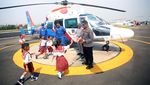 Antusias Pengunjung Lihat Pameran Helikopter Pertama di Indonesia