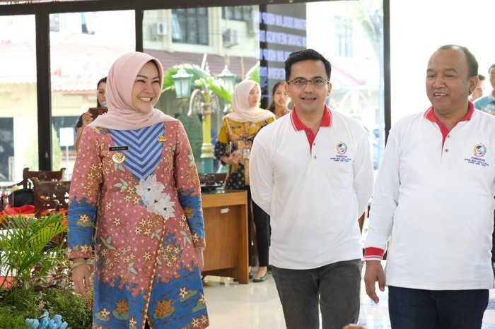 Bupati Klaten Sri Mulyani menerima kunjungan Forum Wakil Kepala Daerah (Forwakada) Indonesia korwil Jawa Tengah, Selasa (13/06) di Pendopo Setda Kabupaten Klaten.