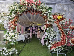 Unik, Dekorasi Pernikahan dari Buah Leci Bisa Dibawa Pulang untuk Souvenir