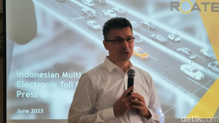 Direktur Utama PT Roatex Indonesia Toll System, Attila Keszeg