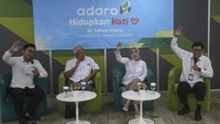 Rencananya implementasi distribusi sembako dilakukan di 156 Desa di tujuh provinsi yakni Jawa Tengah, Jawa Timur, Kalimantan Selatan, Kalimantan Tengah, Kalimantan Utara, Riau, dan Sumatera Selatan. Dalam proses implementasi program distribusi sembako ini Adaro menggandeng Rumah Zakat. Ini adalah tahun kedua Adaro berkolaborasi dengan Rumah Zakat dalam upaya meringankan beban dari para keluarga pra sejahtera.