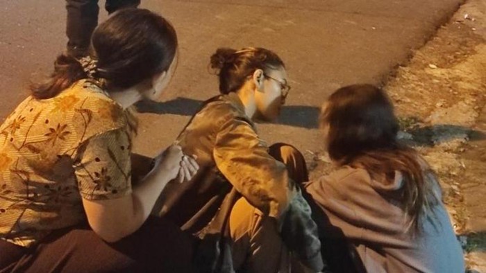 Tangkapan layar video gadis yang ditemukan menangis oleh tim patrol Polres Banjarnegara.