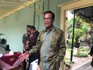 RI Segera Umumkan Status Endemi, Sultan Jogja: Kalau Sakit Mbayar Dewe