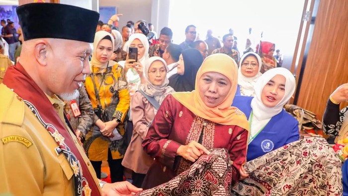 gubernur khofifah