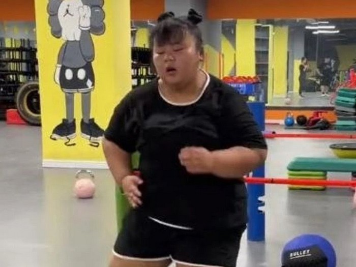 Influencer Cuihua Meninggal Setelah Diet