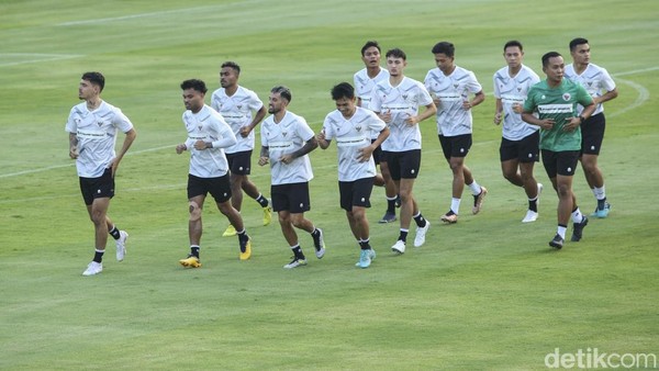 Intip Sesi Latihan Timnas Jelang Melawan Argentina