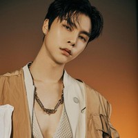 Johnny NCT lahir dan besar di Amerika. Sebelum debut sebagai idol KPop, Johnny dikenalkan ke publik sebagai DJ di acara Spectrum Dance Music Festival 2016. Foto: Instagram