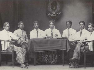 Tri Koro Dharmo: Pendiri, Visi, dan Bentuk Perjuangannya