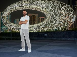 Karim Benzema Liburan ke Dubai, Netizen Salfok ke Foto