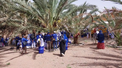 Berwisata di Kebun Kurma Madinah