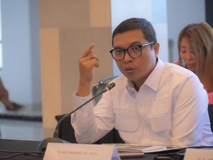 TPN Sayangkan Gimik Gibran di Debat: Materinya yang Bermutu Jadi Hilang
