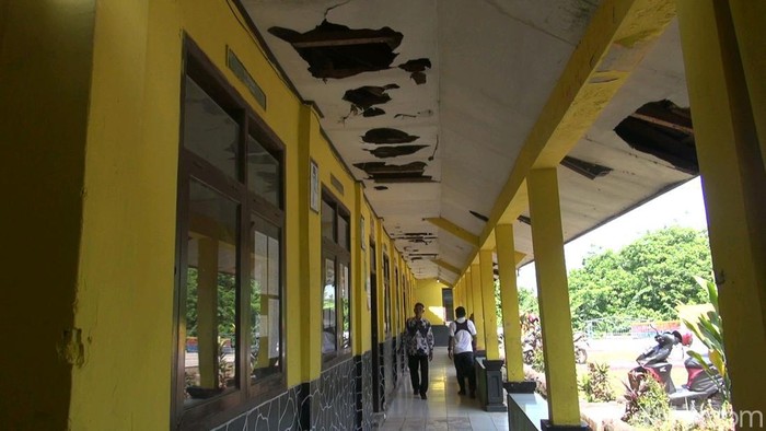 Kondisi sekolah rusak di Subang