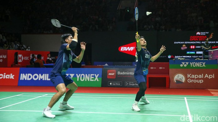 Leo/Daniel Kalahkan Ganda Malaysia Dua Gim Langsung
