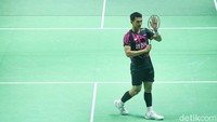 Selepas mengelap keringat, Jojo pertahankan ritmenya dengan 16-10. Jojo terus nyaman unggul 18-11, dan akhirnya menang 21-11.