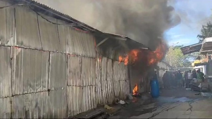 Pasar relokasi di Kota Batu kembali terbakar