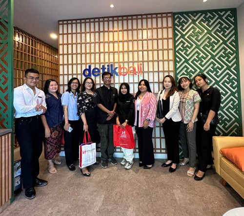 Perwakilan Swiss-Belhotel International mengunjungi kantor detikBali di Jalan Cok Agung Tresna, Denpasar, Bali, Kamis (15/6/2023). (Dok. detikBali)