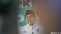 Dalam putusan itu, hakim MK Arief Hidayat mengajukan dissenting opinion.