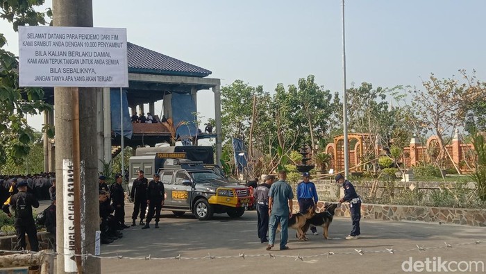 Ponpes Al Zaytun dikawal ketat polisi