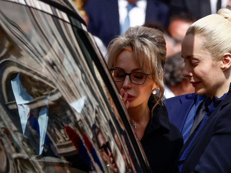 Potret Marina, Calon Pewaris Kerajaan Bisnis Berlusconi