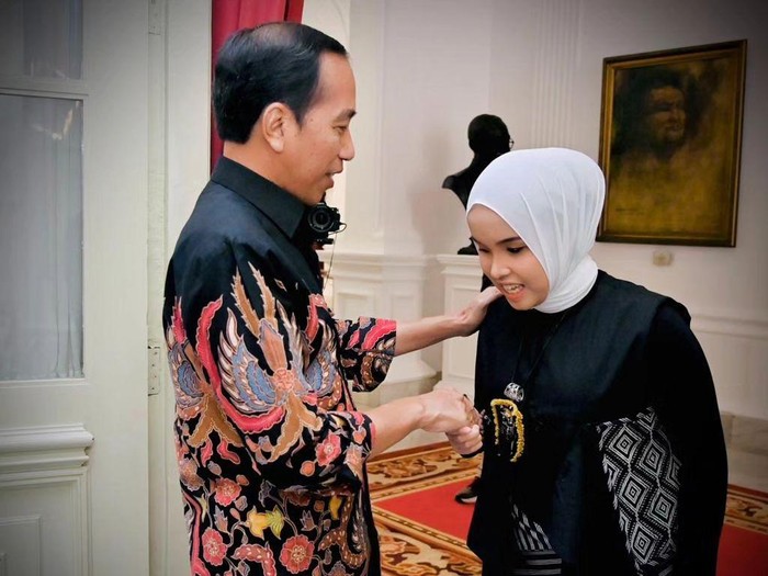 Putri Ariani bertemu Presiden Joko Widodo